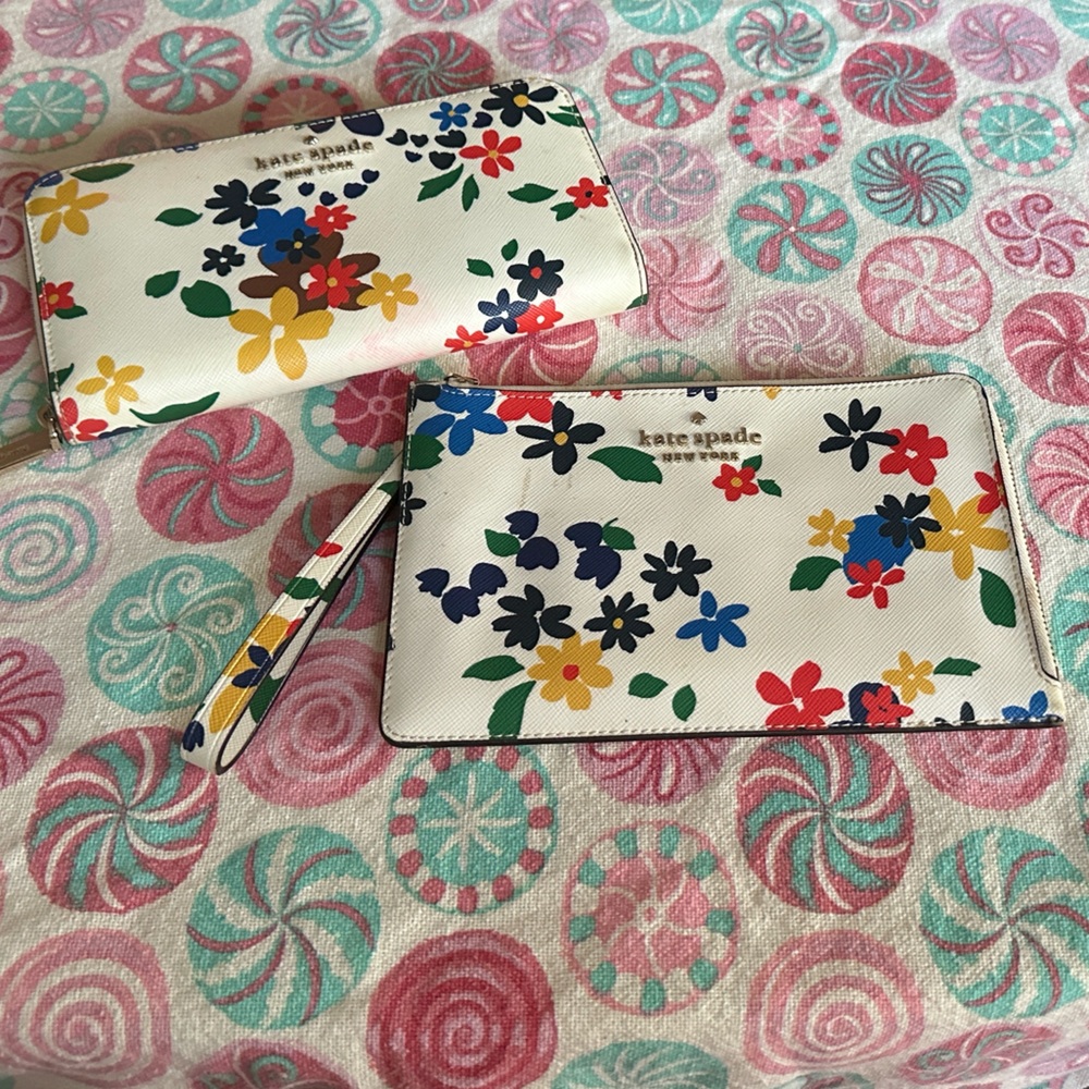 Kate Spade Colorful Floral Wallet Set